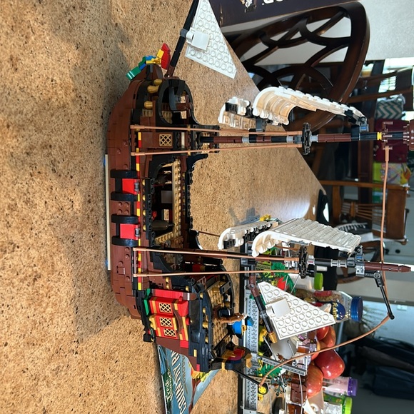 Lego pirate ship, display and playability - Picture 2 of 5